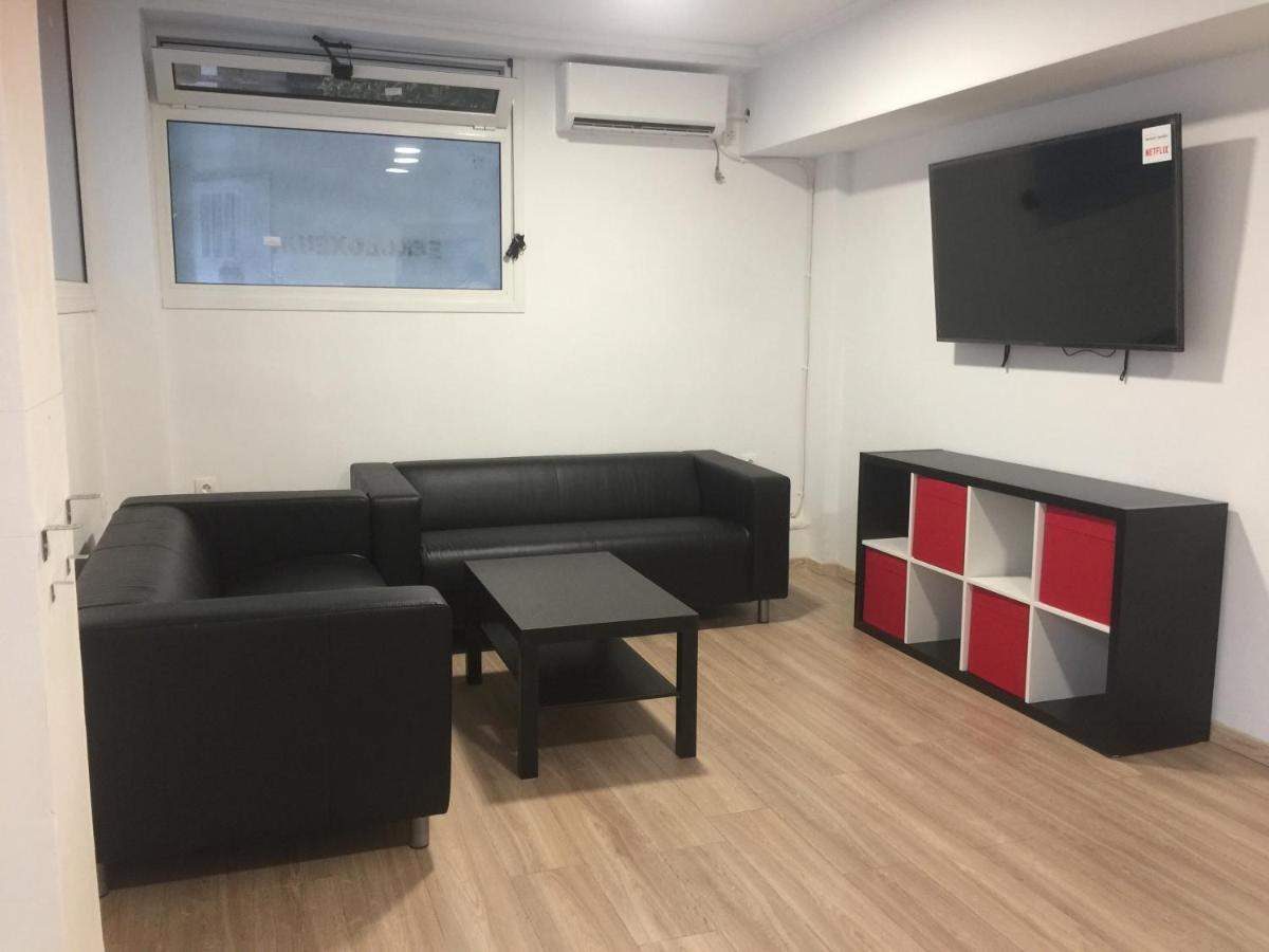 Loutraki Hostel Luaran gambar
